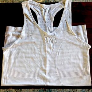 Small Zyia copper charged tank